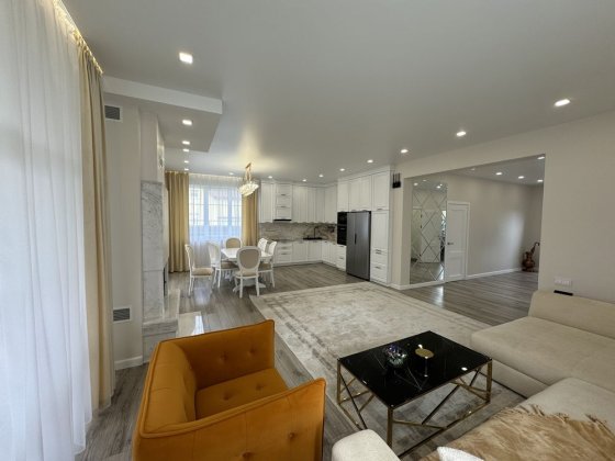 Продам Крутий будинок в м. Івано-Франківськ Івано-Франківськ