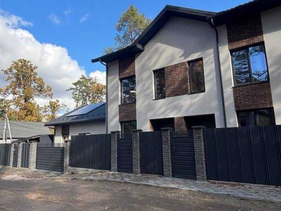 Продам таунхаус в центрі Ірпеня Ирпень