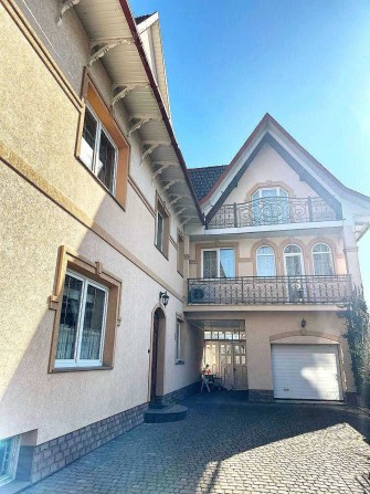 Шикарний будинок в центрі Івано-Франківська - фото 1