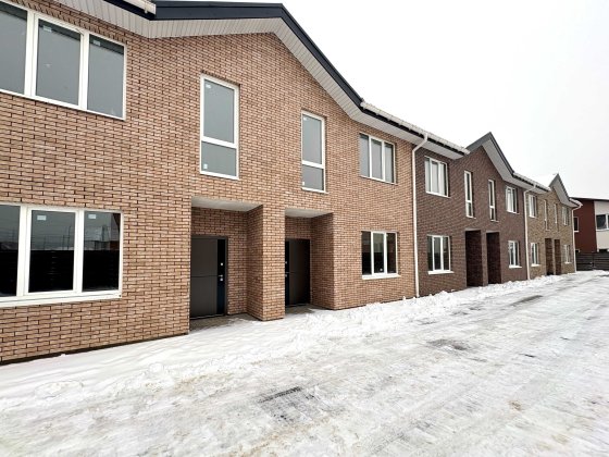 Таунхаус з керамоблоку. Є всі комунікації. Поруч ЛІС. Без комісії! Ирпень