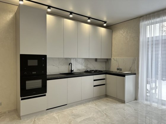 Таунхаус з ремонтом в Бучі. Газ Буча