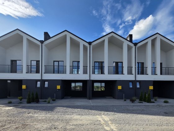 Продаж таунхаусів в районі Військбуду навпроти парка Олек Біла Церква