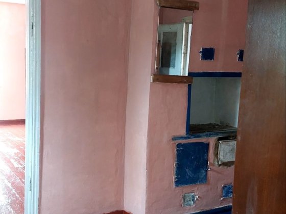 Продам пол дома на берегу Днепра 12.5соток земли  свой выход на форват