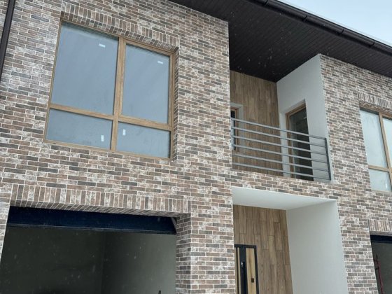 Продається готовий таунхаус в Івано-Франківську неподалік центру міста Івано-Франківськ