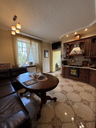 Будинок який захоплює з першого погляду. - фото 1