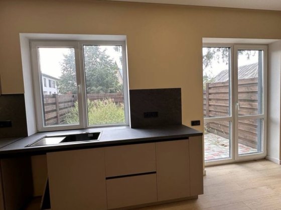 Таунхаус з ремонтом КМ Лісове єОселя Сертифікат Розстрочка Газ Буча