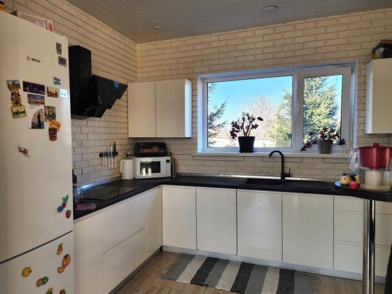 Будинок з ремонтом в гарній локаціі! Буча