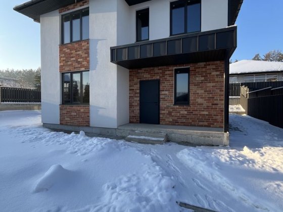 Капітальний будинок в котеджному місткчку в Стоянці Ирпень