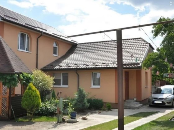 Просторий будинок на 10 сотках з двома окремими входами Івано-Франківськ