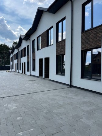 Таунхаус в затишній локації - фото 1