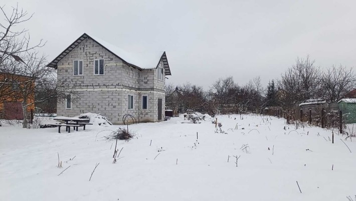 Будинок з ділянкою в центрі Бучи! Є всі коммунікації. 12 соток - фото 1