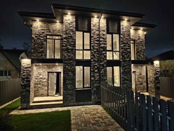 Дуплекс в центрі міста з документами і частковим ремонтом Ирпень