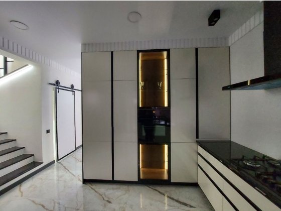 Дуплекс з розкішним  ремонтом і меблями. Лісова Буча. Буча