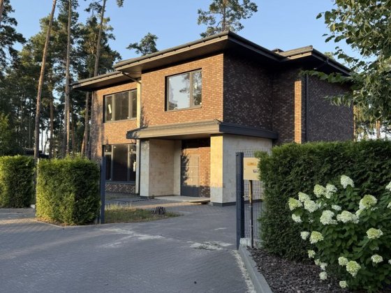 Преміум-будинок 217 м² біля Бучі, 10 соток,Розтермінування Буча