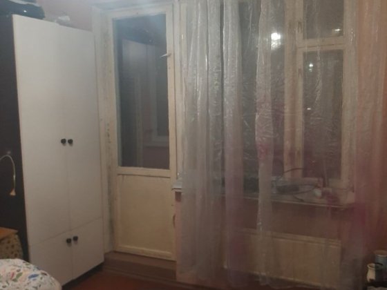 Здається Кімната по вул.Киівська , біля Велмарта Обухов