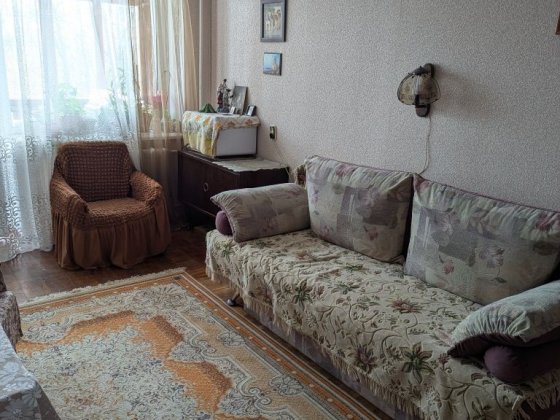 Сдам кімнату у 3 кімнатній квартирі. Хмельницький