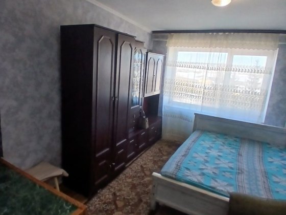 Здається кімната в гуртожитку, зупинка адвіс район заготзерно 
Поверх Хмельницький