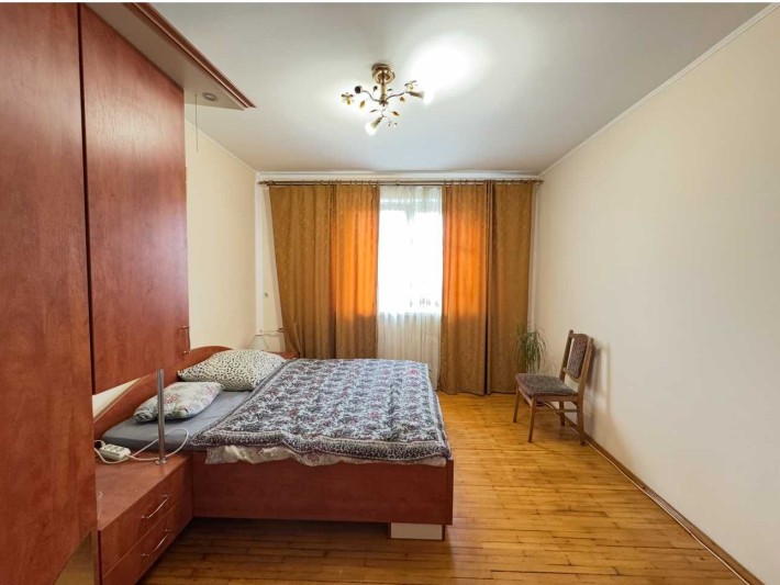 Підселення для ХЛОПЦЯ Пасічна (Делікатес) окрема кімната в 3-к - фото 1