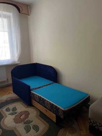 Оренда квартири, підселення до дівчинки в кімнату. Тільки студенти. - фото 1