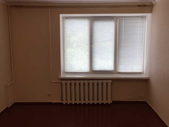 Здам не мебльовану кімнату в гуртожитку . Рівне