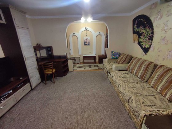 Здам в оренду 2 кімнати у 3-кімнатній квартирі на Половках Полтава