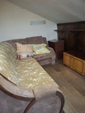 Сдаётся комната (мансарда) Электричество есть постоянно. для одного - - фото 1