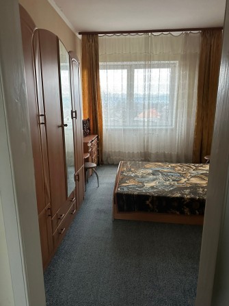 Здам кімнати ( поверх)  у 3-х поверховому будинку, - фото 1