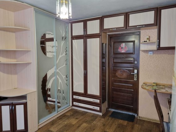 Кімната 13 м2 з ремонтом у гуртожитку у районі "Hollywood" -KI