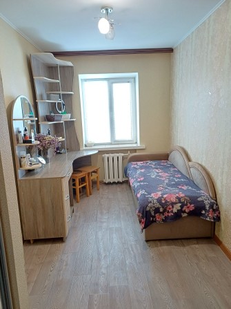 Оренда кімнати в гуртожитку. Красний міст. - фото 1