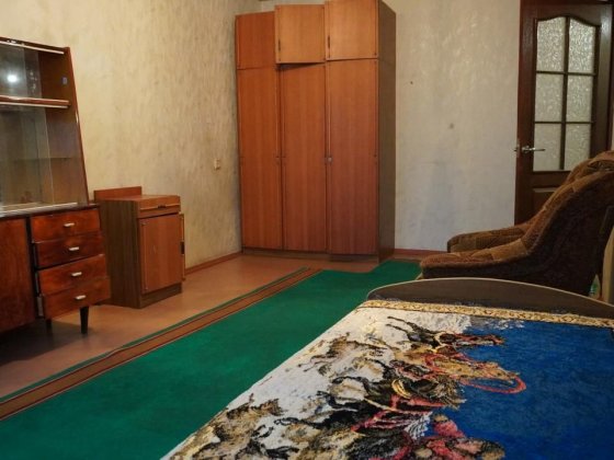 Здам кімнату без хазяйки для дівчини, жінки Черкаси