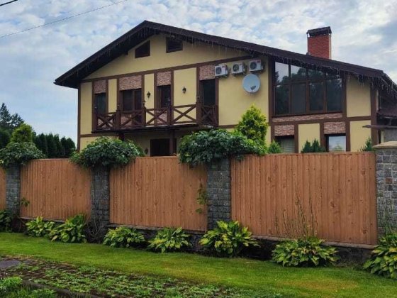 Будинок з ремонтом, меблями і технікою в передмісті Києва Михайловка-Рубежовка