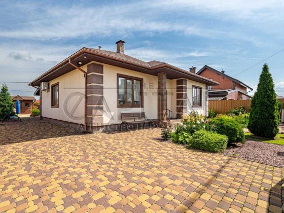 Продаю будинок в КМ "Міжріччя" за 15 хвилин від метро Героїв Дніпра. Осещина