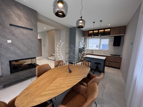 Продаж будинку з ремонтом біля води Плюти Конча-Заспа Козин Рудики Плюти