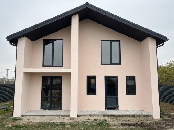 Сучасний будинок  126кв.м  2-поверховий  з земельною ділянкою 5,45сот Погреби