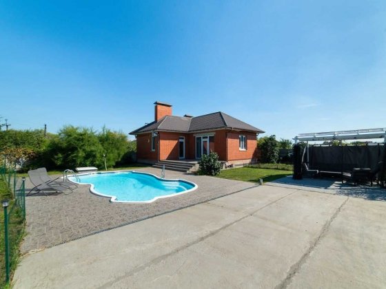 Продаж Будинок Погреби Десна Басейн Центральна Рибальська 21 Погреби