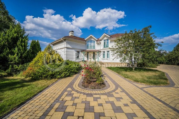 Автономний будинок з озером, с. Погреби, Постишева, Київ 5 хв - фото 1