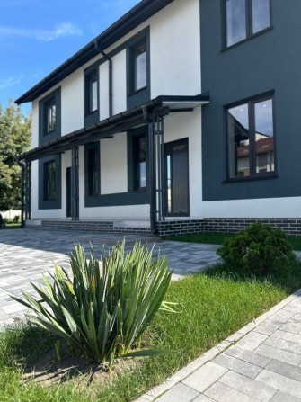 Продам таунхаус з оздобленням поряд з інфраструктурою - фото 1