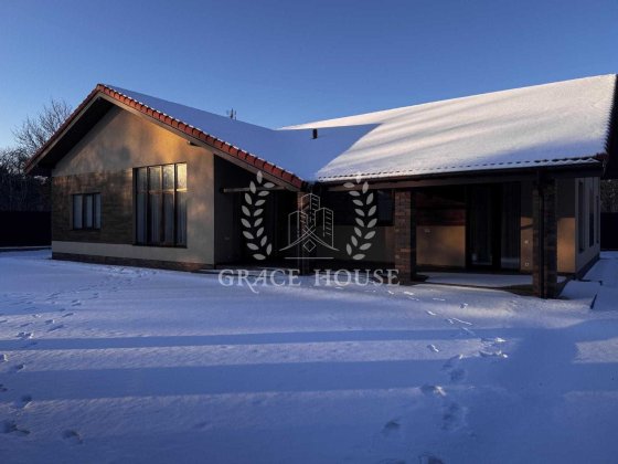 Продаж нового будинку в Романкові. 250 м2 сучасного простору. 17 соток Романков