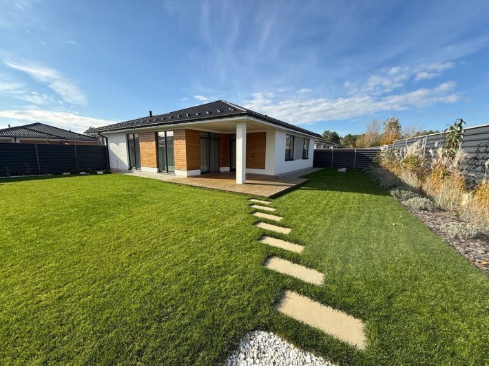 Продам будинок 140 м2 с. Рожни на березі Десни - фото 1