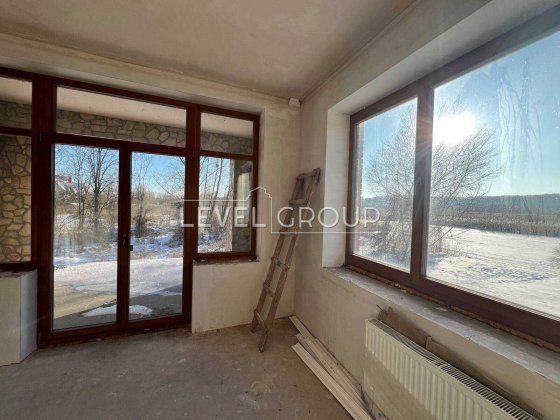 ПРОДАЖ ТРИВАЄ ‼️Будинок з виходом до озера в Романкові Романков