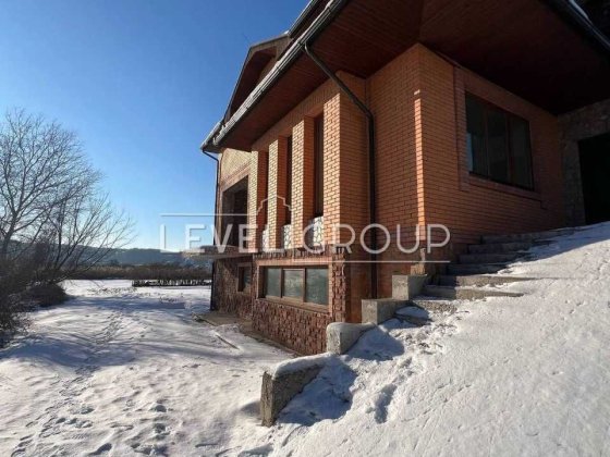 Продаж будинку ПІД РЕМОНТ, Романків, 10сот, 457м2, 3 пов. Романков