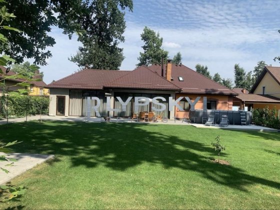 Готовий будинок в котеджному містечку! Рославичі