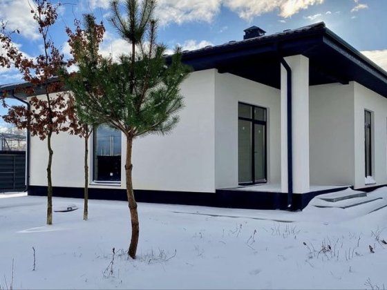 Продам якісний одноповерховий будинок с.Тарасівка Київська обл . Тарасівка