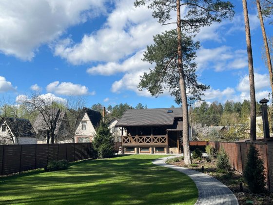 Таценки, ліс, річка, готовий будинок з меблями, технікою, всі комунік Таценки