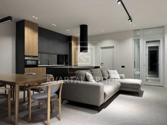 Продаж будинку з стильним ремонтом, мінімальне оформлення Тарасівка