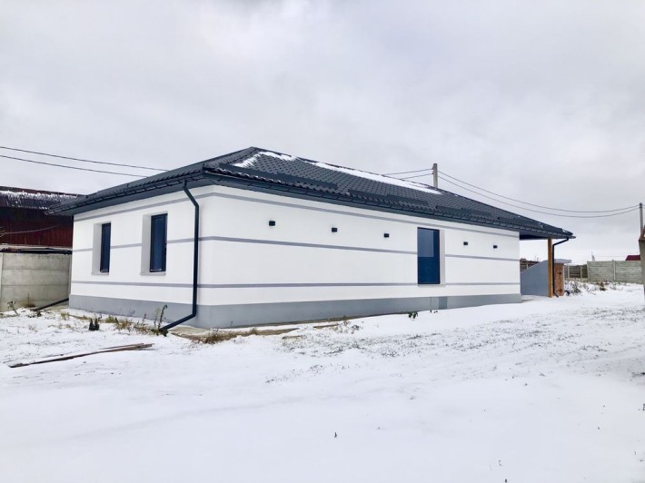 Продам сучасний будинок в с.Фурси. - фото 1