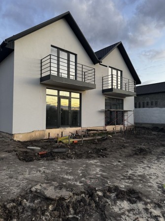 Продам дуплекс з ремонтом - фото 1