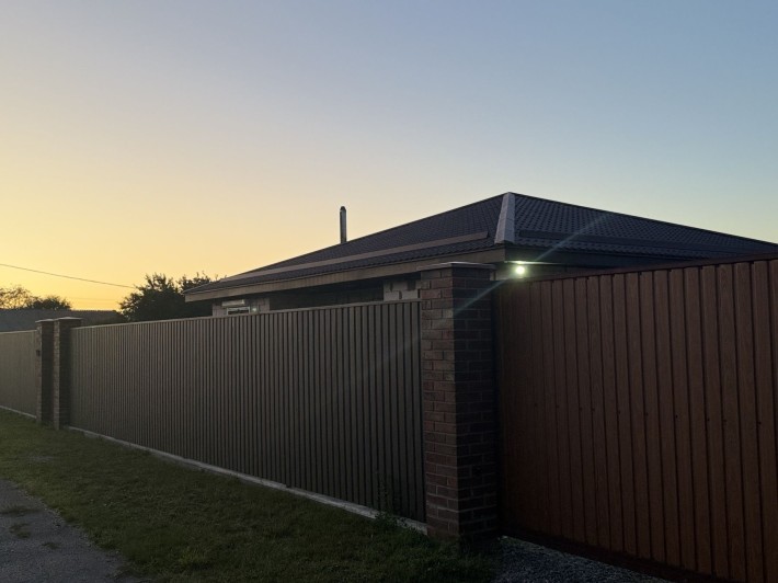 Сучасний дом новобудова - фото 1