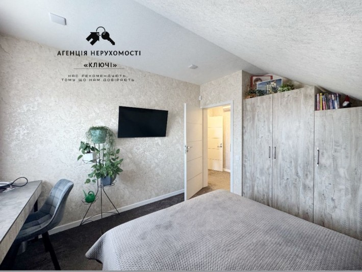 ГАЗ таунхаус Воєнстрой /новий ремонт+все залишається БЕЗ КОМІСІІ - фото 1