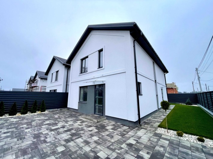 Будинок у котеджному містечку 155 м2 - фото 1